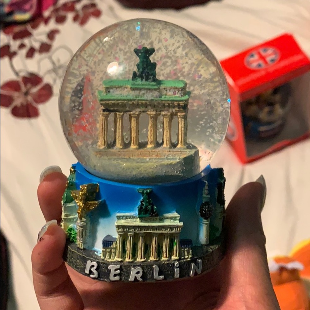 Berlin Snowglobe